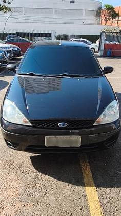 FORD FOCUS 1.6 GLX 8V FLEX 4P MANUAL FORD FOCUS 1.6 GLX 8V FLEX 4P MANUAL